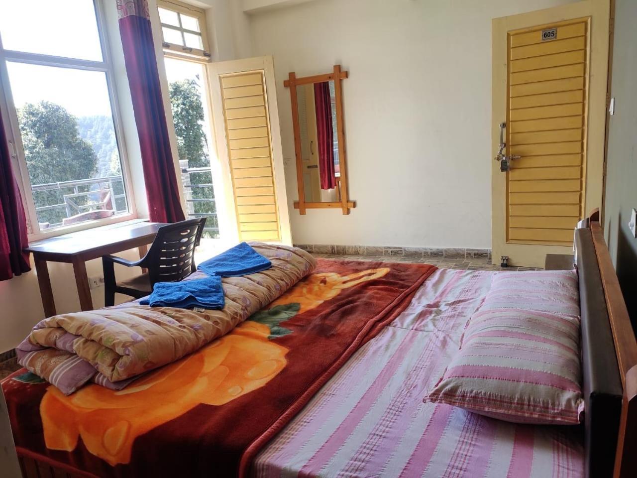 Oasis Guest House Bhagsu D'Shala Dharamshala Exterior foto